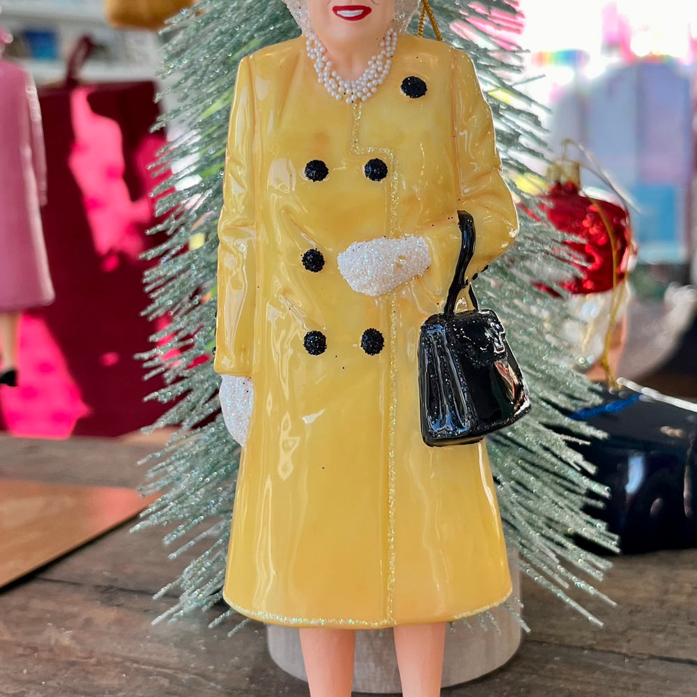 Cody Foster Queen Elizabeth Assort Colors Ornament – Perrefitte