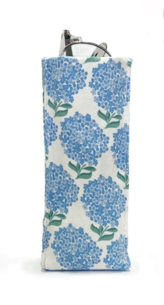 
                      
                        Floral Standing Eyeglass Holder
                      
                    