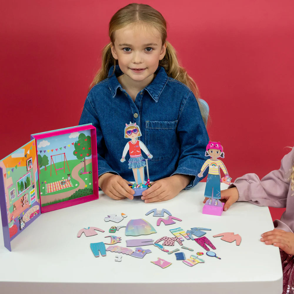 
                      
                        Magnetic Dress Up Best Friends
                      
                    