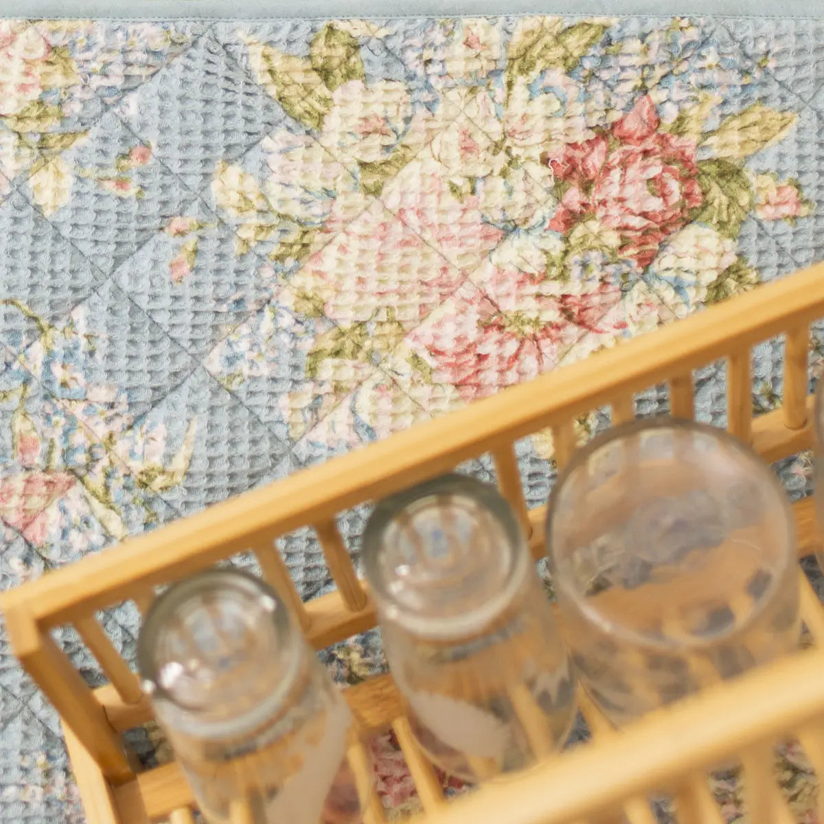 April Cornell Blanche  Mist Drying Mat