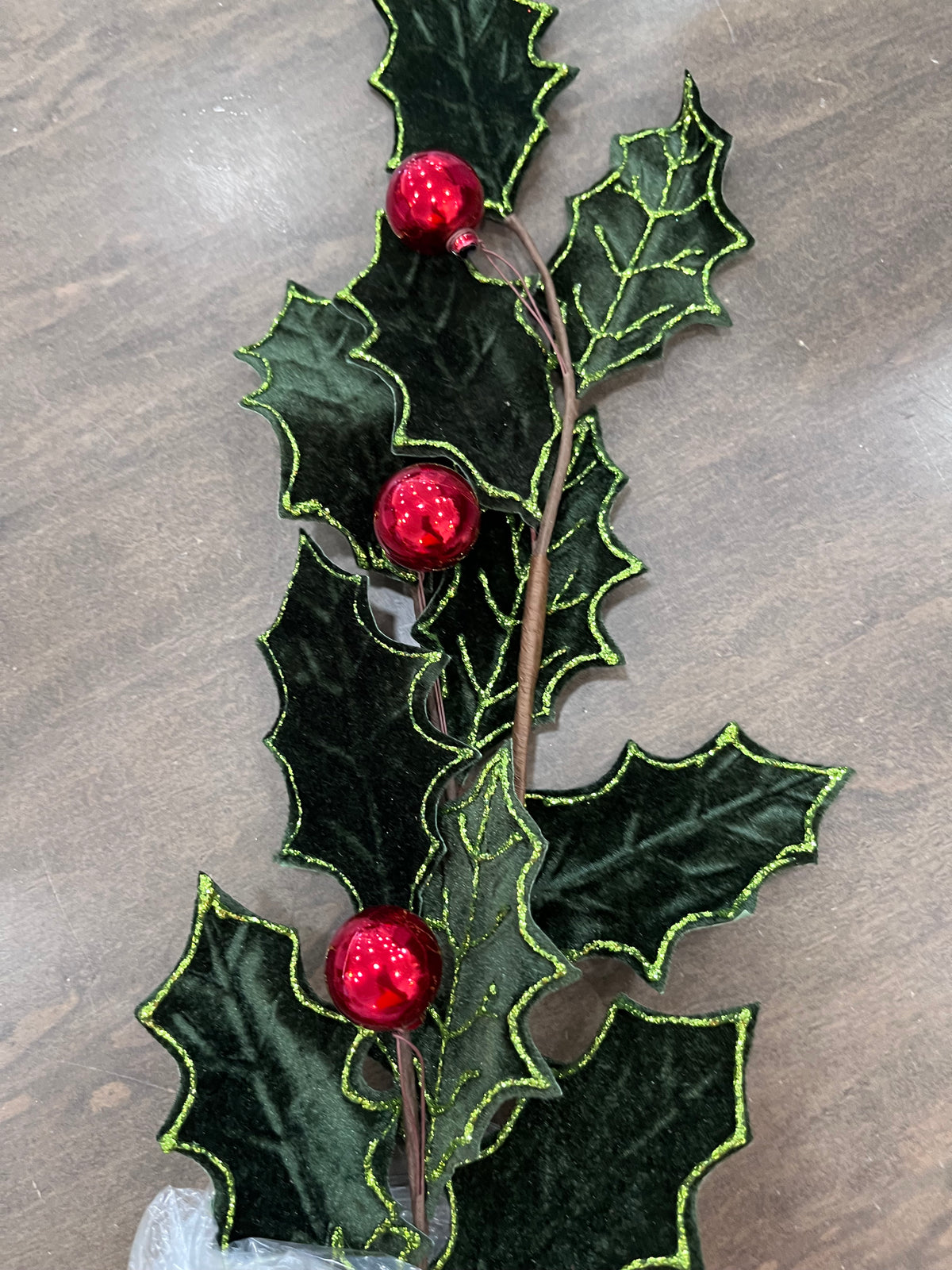 47" Velvet Holly Leaf Garland
