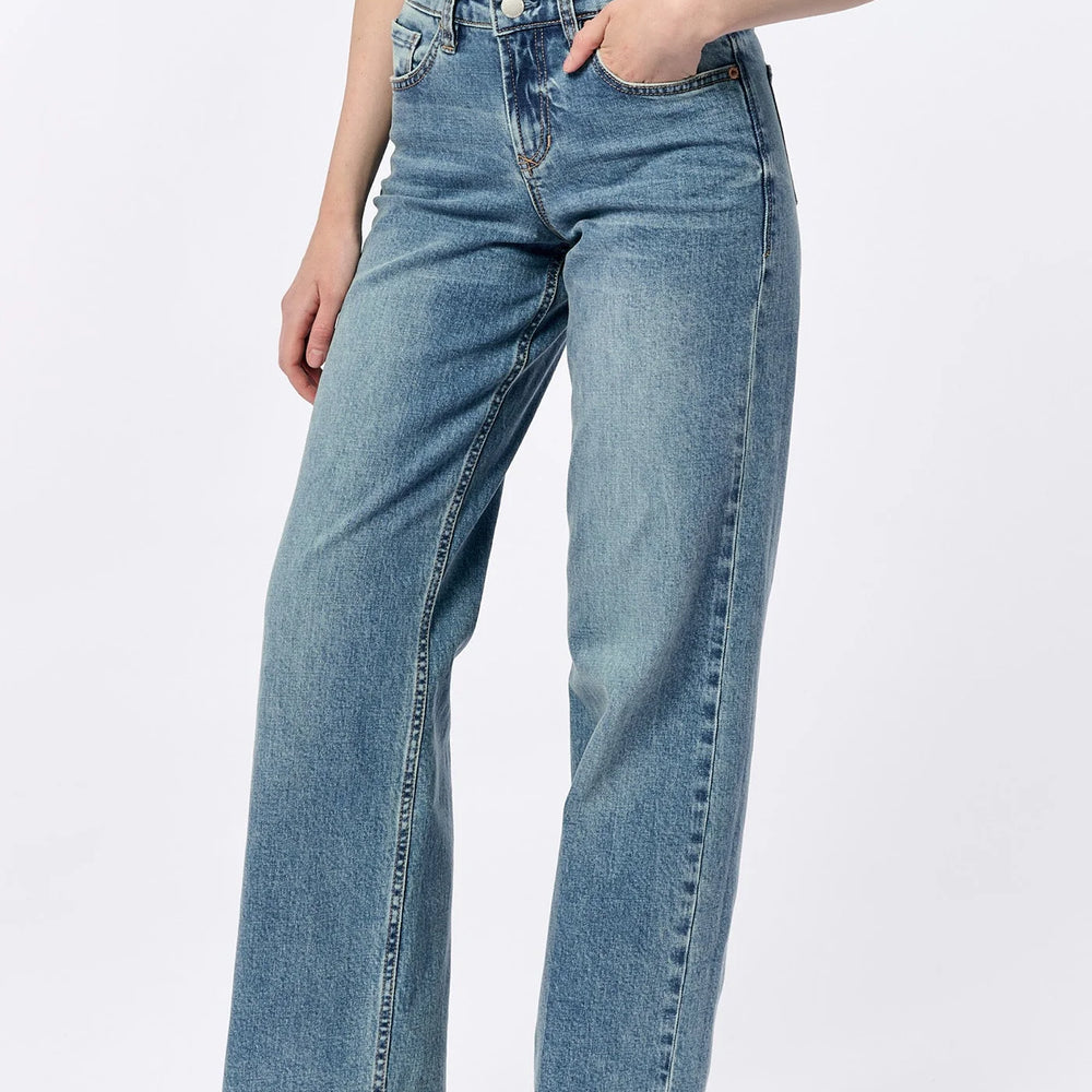
                      
                        Dear John Taylor Vintage Flow Jeans
                      
                    