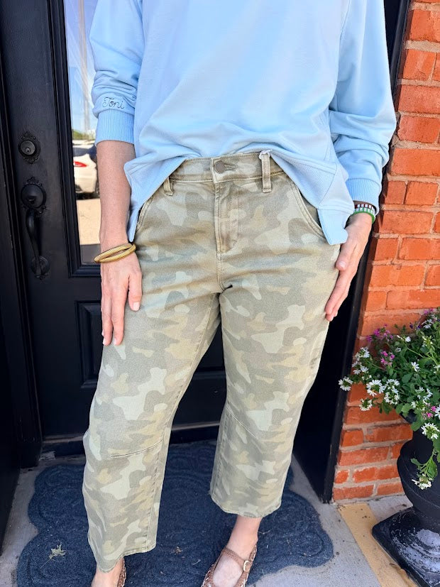 Dear John Lasso Camo Jean