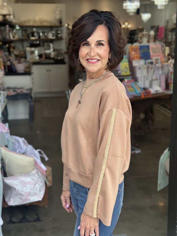 
                      
                        Godiva Gold Trim Top
                      
                    