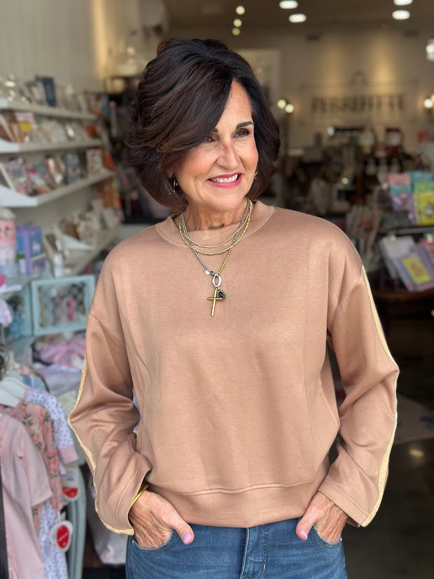 
                      
                        Godiva Gold Trim Top
                      
                    