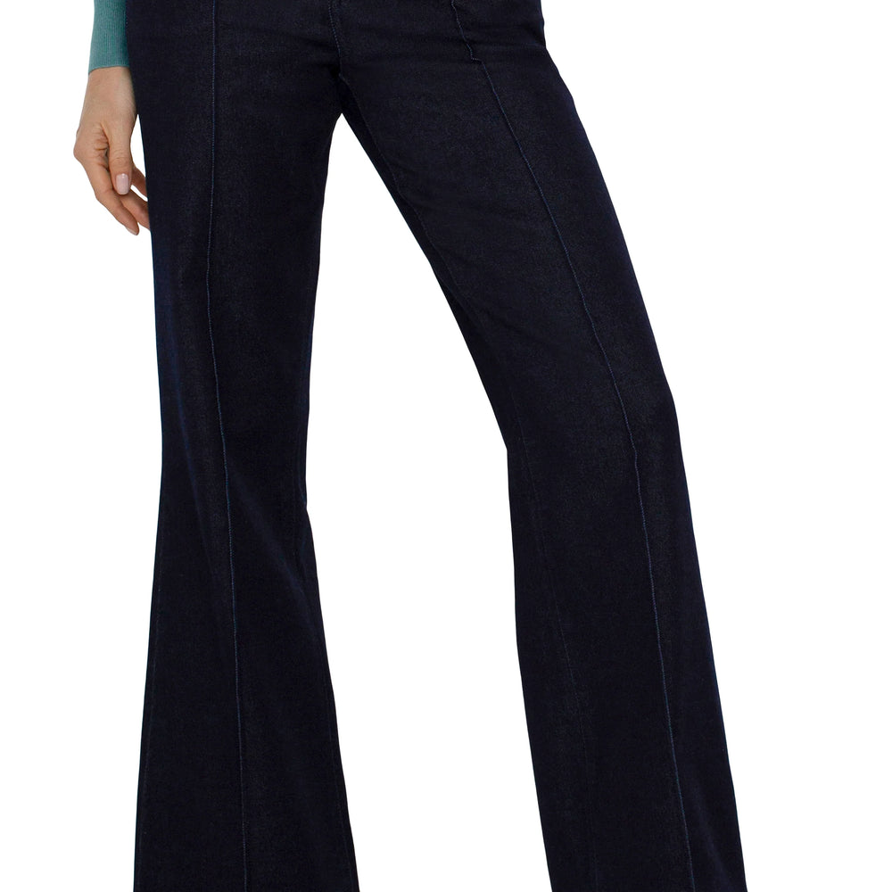 Trouser With Pintuck Seam