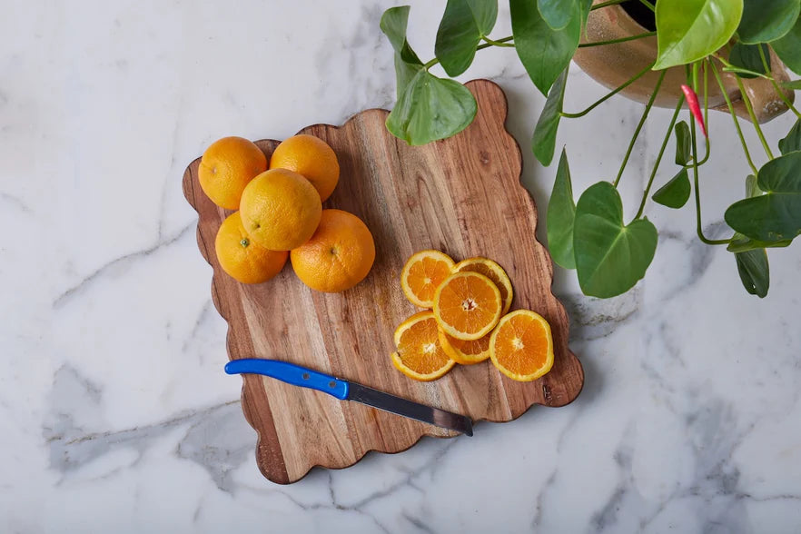 Square Scalloped Cutting Board-Medium