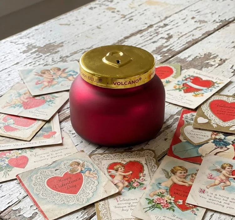Volcano Love Lock 19 oz Candle